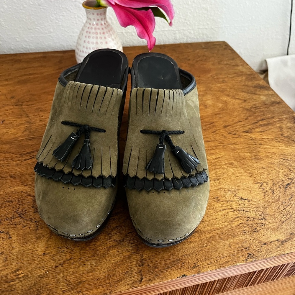 Olive Green No.6 heeled clogs